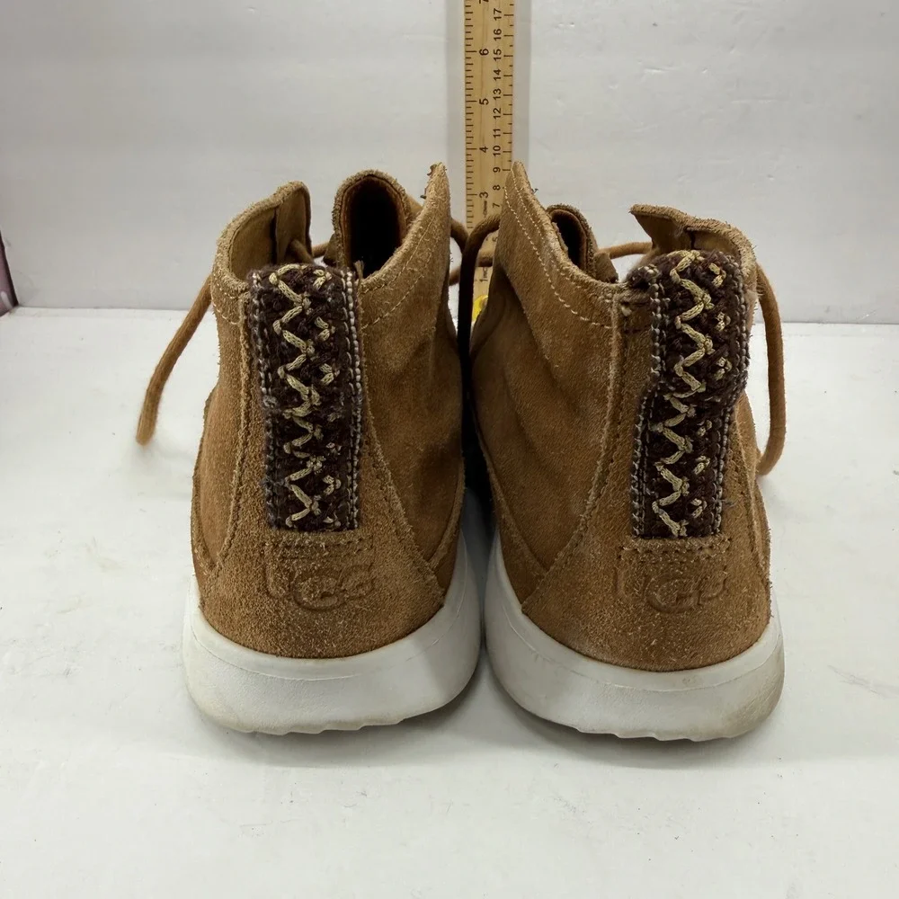 UGG Neumel Flex Chukka Mens 9.5 Chestnut Tan Suede Lace Up Woven Heel Pull